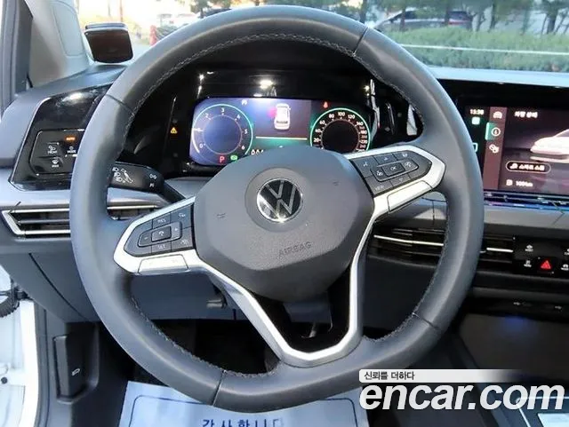 Volkswagen Golf Sportsvan 2022 thumb 8
