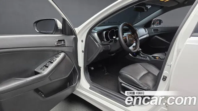 Kia K5 2014 thumb 10