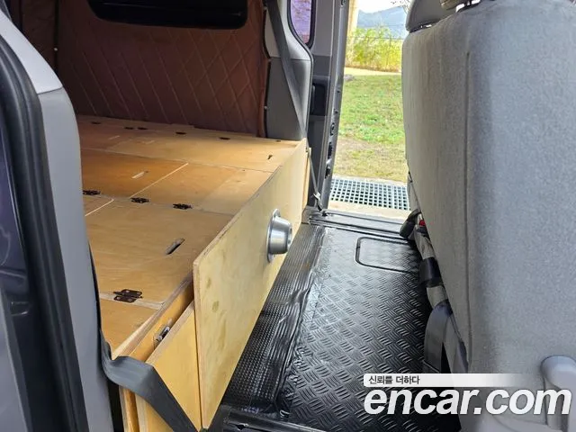 Hyundai Starex 2019 thumb 9