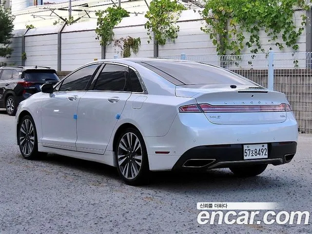 Lincoln MKZ 2019 thumb 3