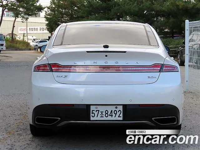Lincoln MKZ 2019 thumb 4