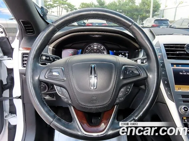 Lincoln MKZ 2019 thumb 8
