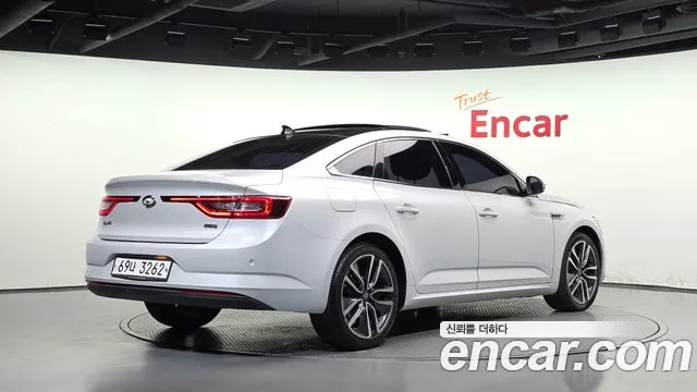 Renault-KoreaSamsung Megane 2017 thumb 2