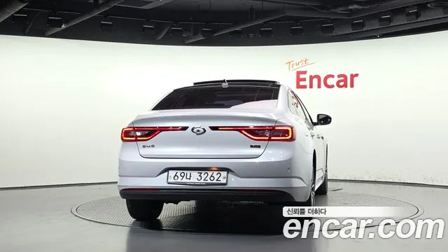 Renault-KoreaSamsung Megane 2017 thumb 4