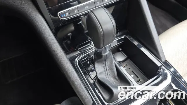 Renault-KoreaSamsung Megane 2017 thumb 9