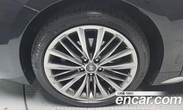 Hyundai Grandeur 2017 thumb 4