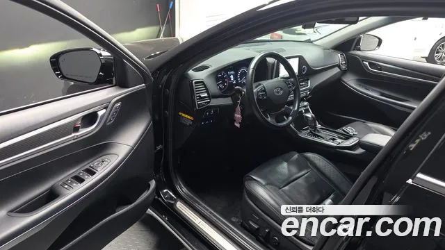 Hyundai Grandeur 2017 thumb 9
