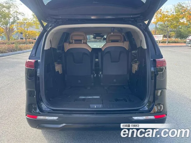 Kia Carnival 2022 thumb 4