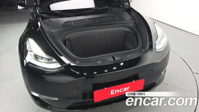 Tesla Model Y 2024 thumb 6