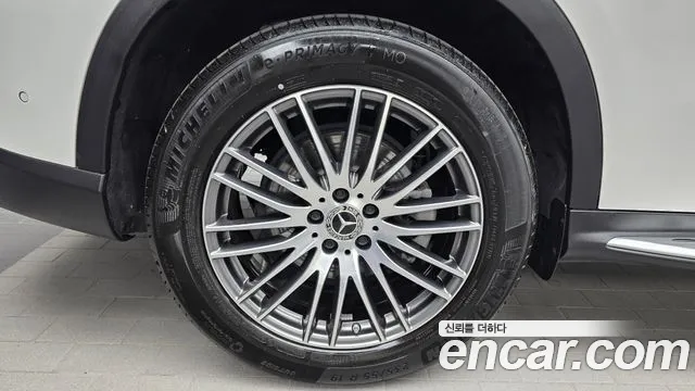 Mercedes-Benz GLC 2026 thumb 5
