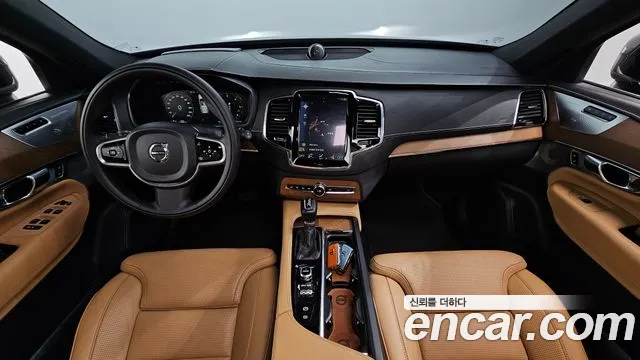 Volvo XC90 2016 thumb 7