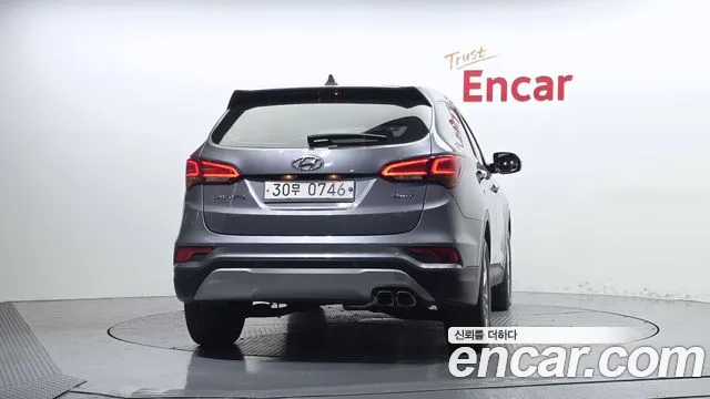 Hyundai Santa Fe 2016 thumb 4