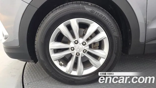 Hyundai Santa Fe 2016 thumb 5