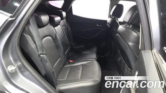 Hyundai Santa Fe 2016 thumb 11