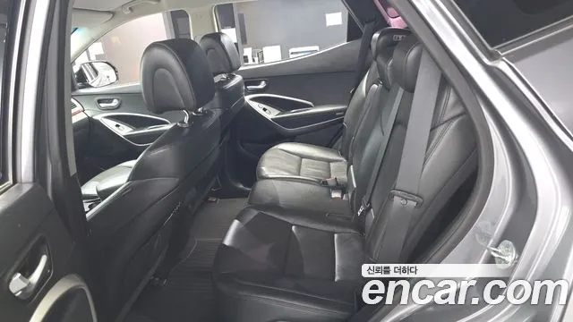 Hyundai Santa Fe 2016 thumb 12