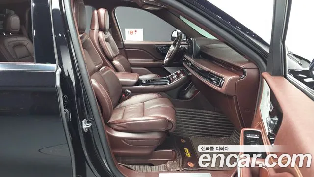Lincoln Aviator 2022 thumb 11