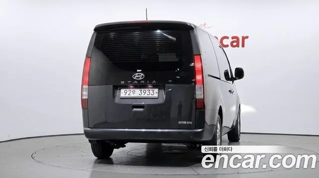 Hyundai Staria 2021 thumb 4