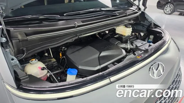 Hyundai Staria 2021 thumb 6