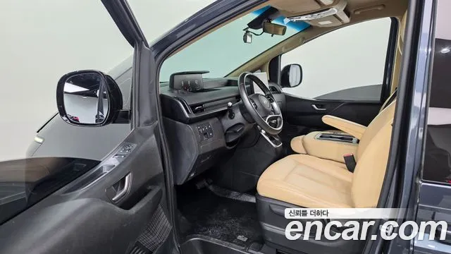 Hyundai Staria 2021 thumb 10