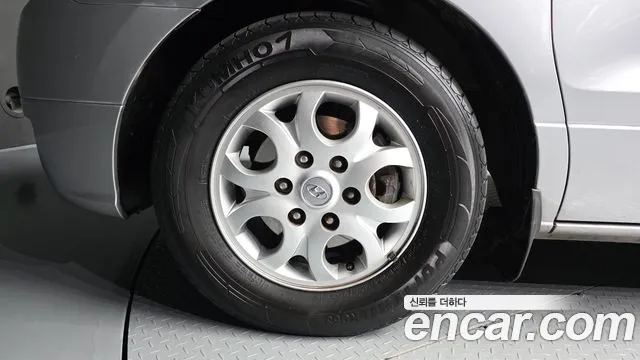 Hyundai Starex 2013 thumb 5