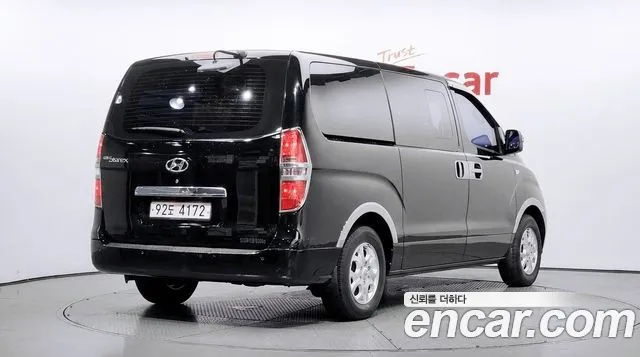 Hyundai Starex 2014 thumb 2