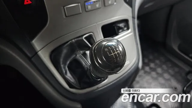 Hyundai Starex 2014 thumb 9