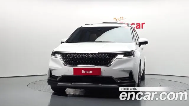 Kia Carnival 2023 thumb 3