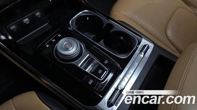 Kia Carnival 2023 thumb 9