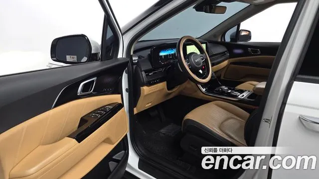 Kia Carnival 2023 thumb 10