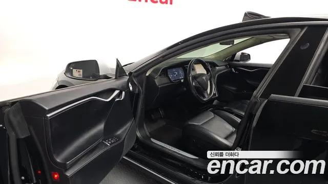 Tesla Model S 2018 thumb 10