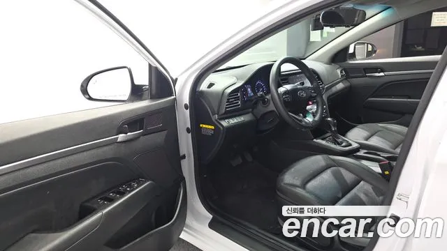 Hyundai Avante 2019 thumb 10