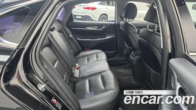 Hyundai Grandeur 2017 thumb 12