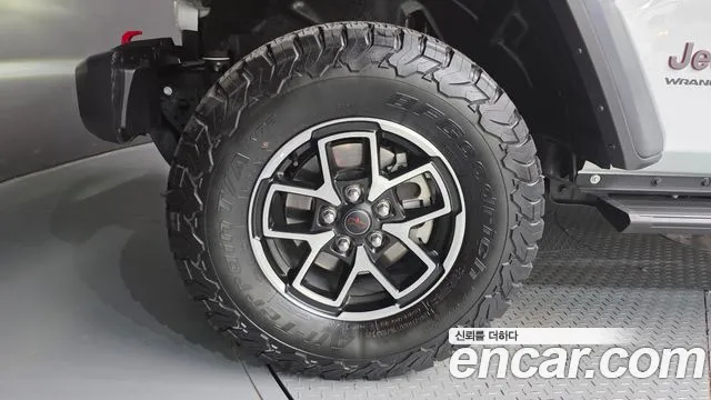 Jeep Wrangler 2024 thumb 5