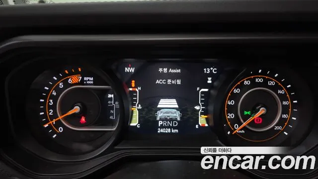 Jeep Wrangler 2024 thumb 8