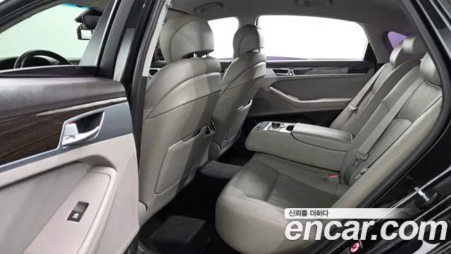 Genesis G80 2017 thumb 11