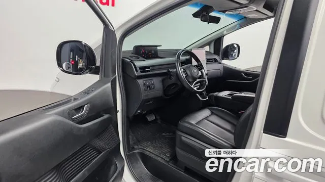 Hyundai Staria 2022 thumb 10