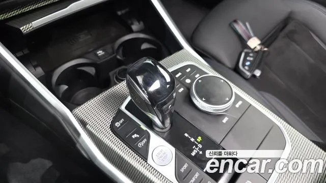 BMW 3-Series 2020 thumb 9