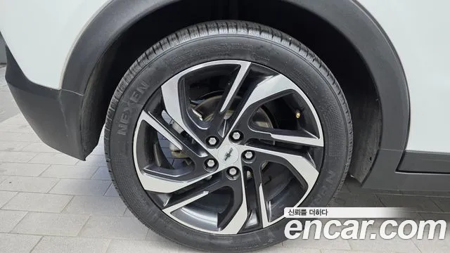 ChevroletGMDaewoo Bolt 2022 thumb 5