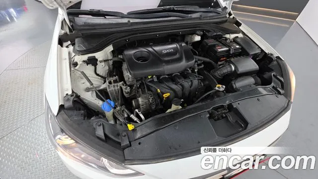 Hyundai Avante 2016 thumb 6