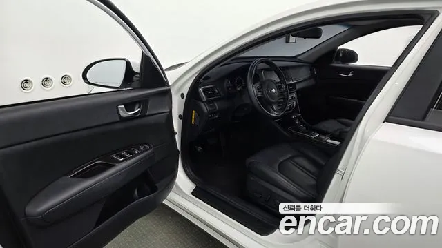 Kia K5 2015 thumb 10