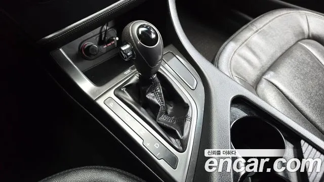 Kia K5 2011 thumb 9