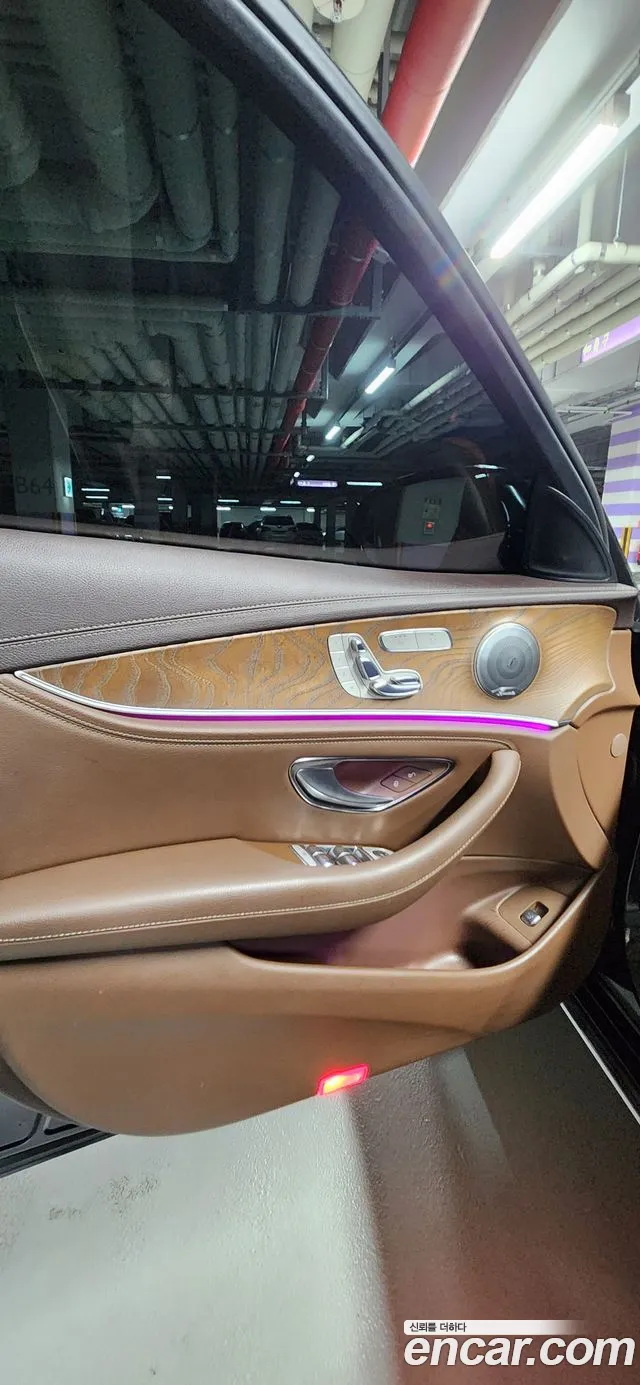 Mercedes-Benz E-Класс 2017 thumb 7