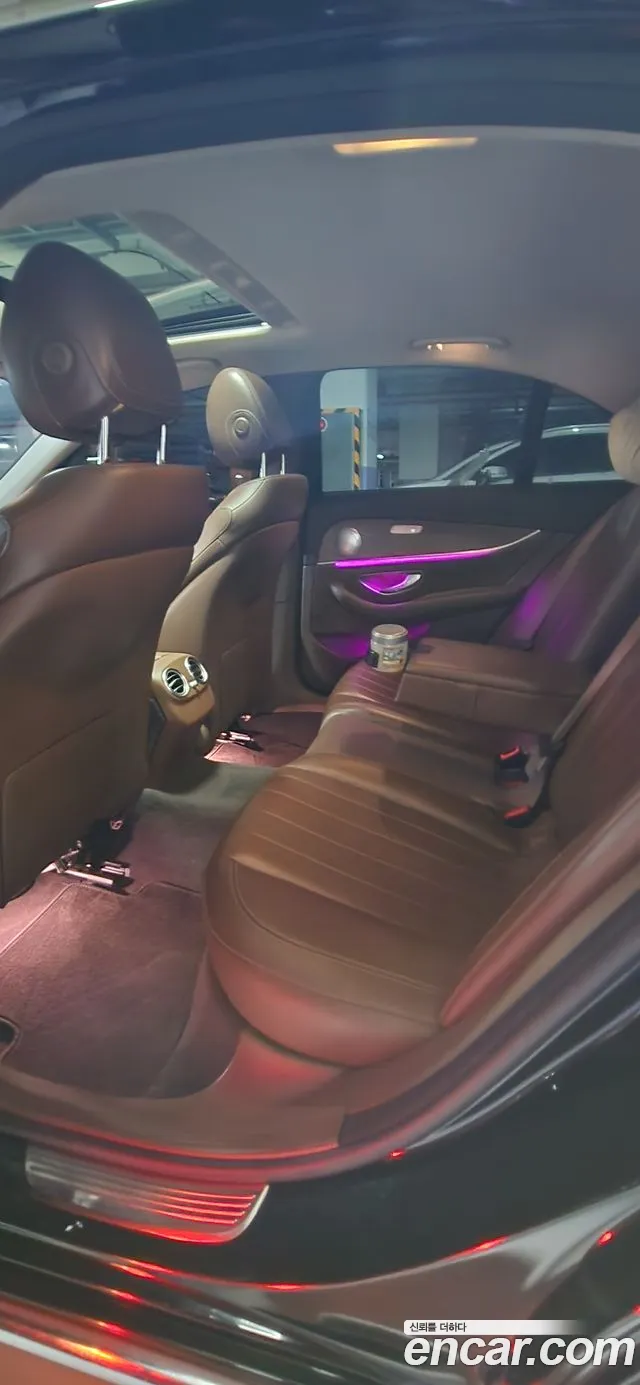 Mercedes-Benz E-Класс 2017 thumb 10