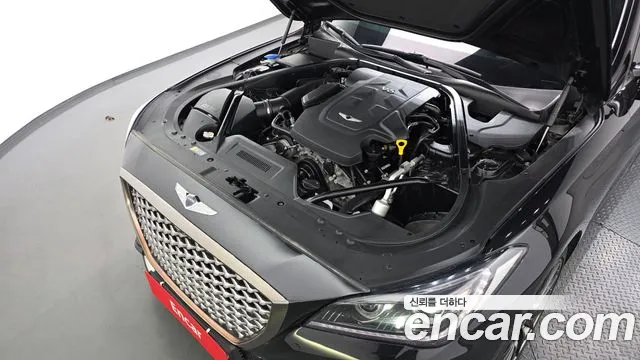 Genesis G80 2017 thumb 6