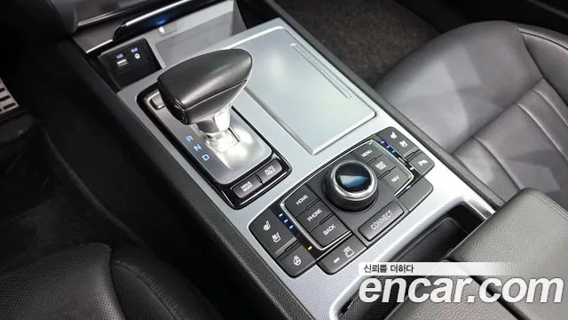 Genesis G80 2017 thumb 9