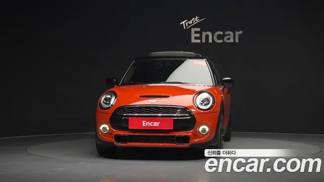 MINI Hatch 2021 thumb 2