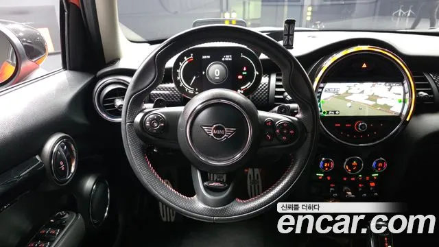 MINI Hatch 2021 thumb 12