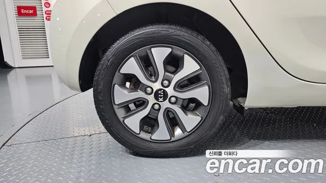 Kia Morning 2015 thumb 5