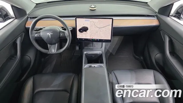 Tesla Model Y 2022 thumb 7