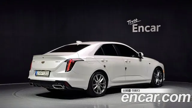 Cadillac CT4 2020 thumb 2